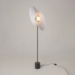 Evolution golvlampa