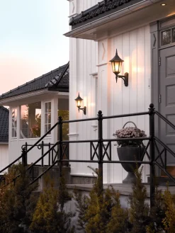 Modena utelampa