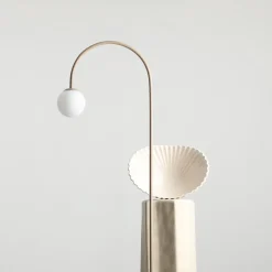 Una golvlampa